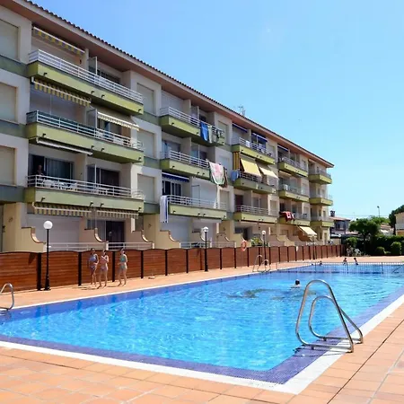 Omega 4 2-c Apartment *