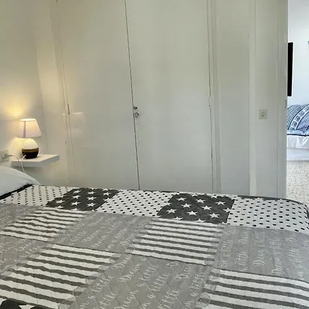 Omega 4 2-c Apartment