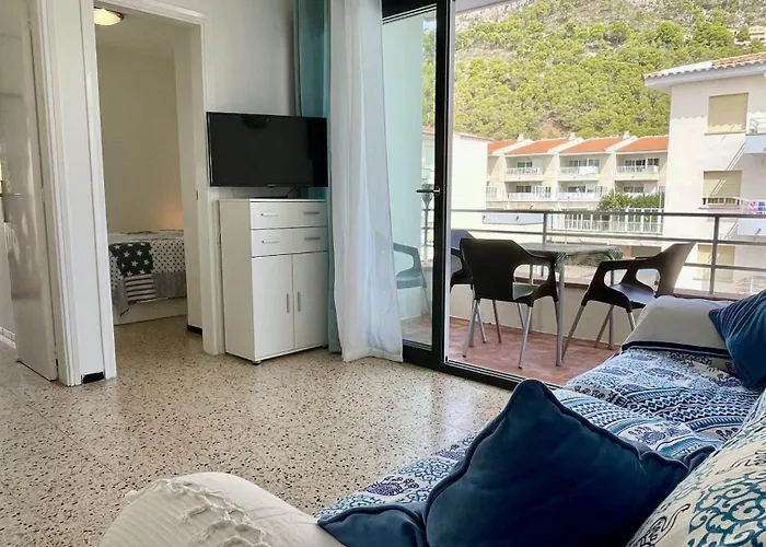 Omega 4 2-c Apartment *